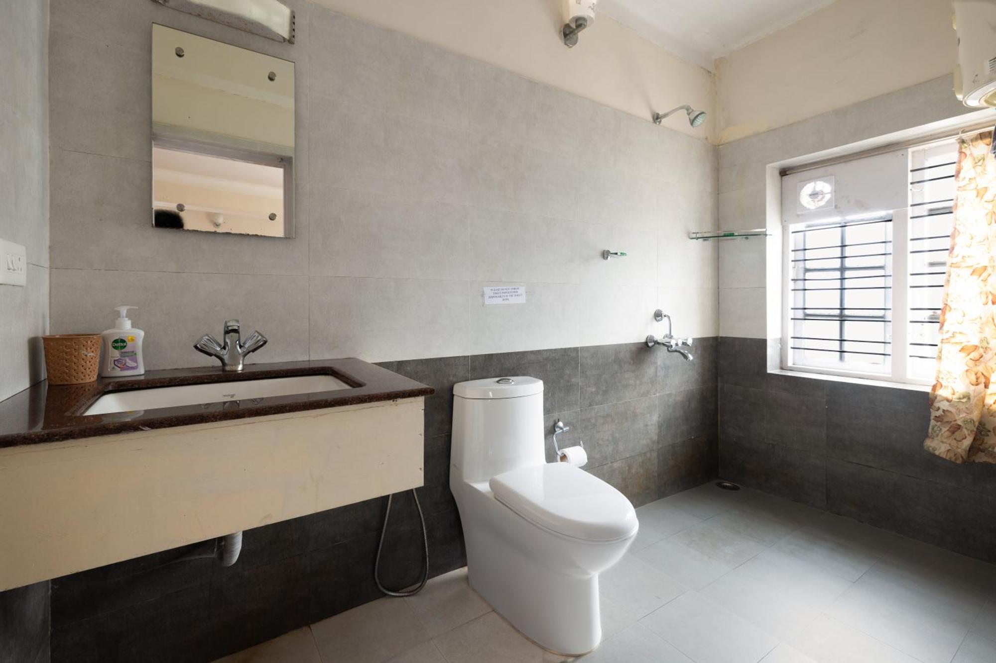 Colonels Inn Ooty Ngoại thất bức ảnh